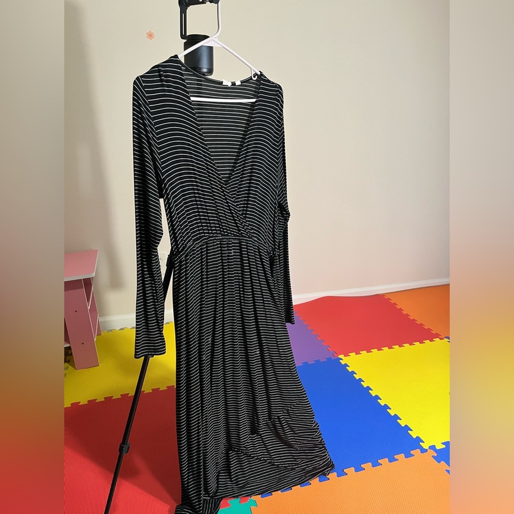 Gap maternity dress